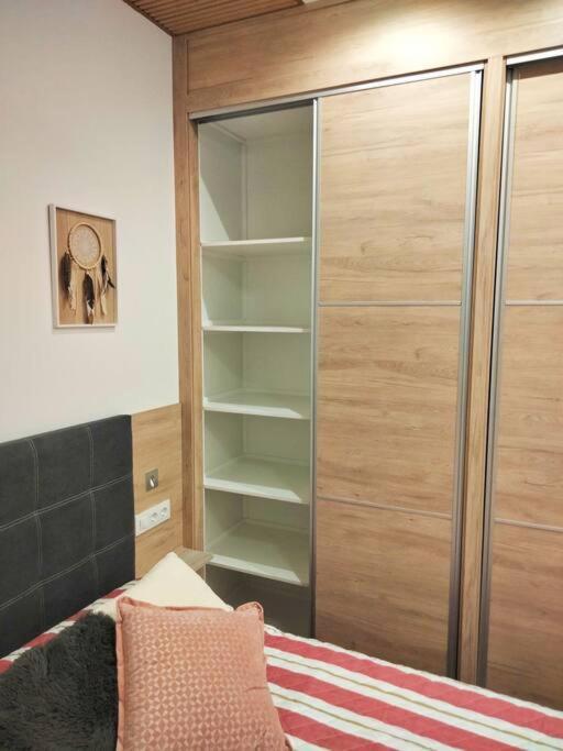 Loft La Calahorra Del Bere Con Posibilidad De Aparcamiento Pregunta Por El Pack Mas Amor Córdoba Eksteriør billede