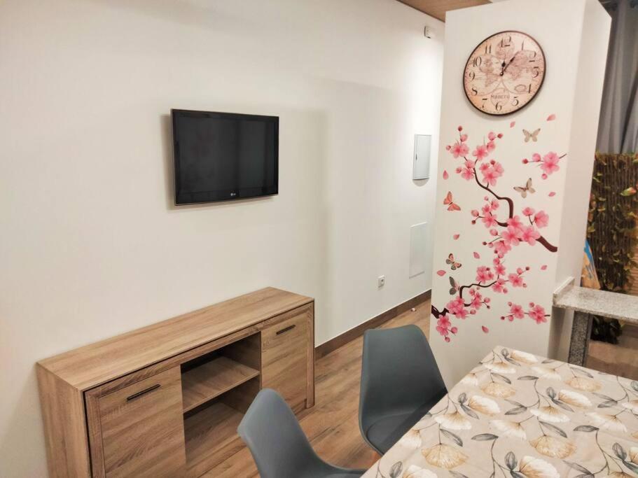 Loft La Calahorra Del Bere Con Posibilidad De Aparcamiento Pregunta Por El Pack Mas Amor Córdoba Eksteriør billede